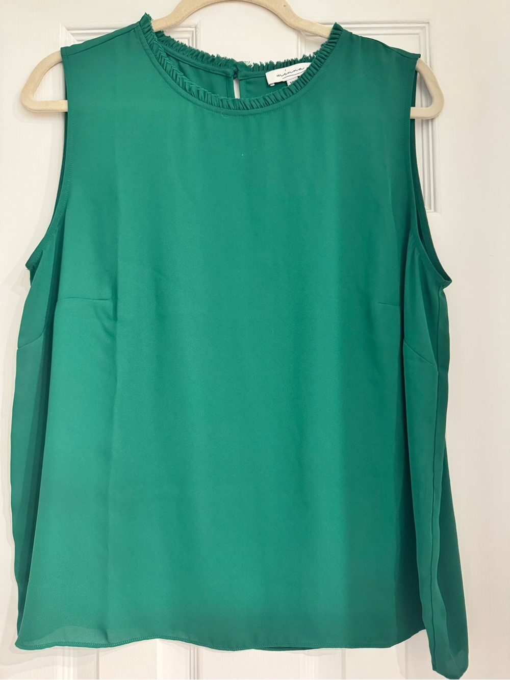 Ruffle-Neck Sleeveless Camisole in Emerald Green